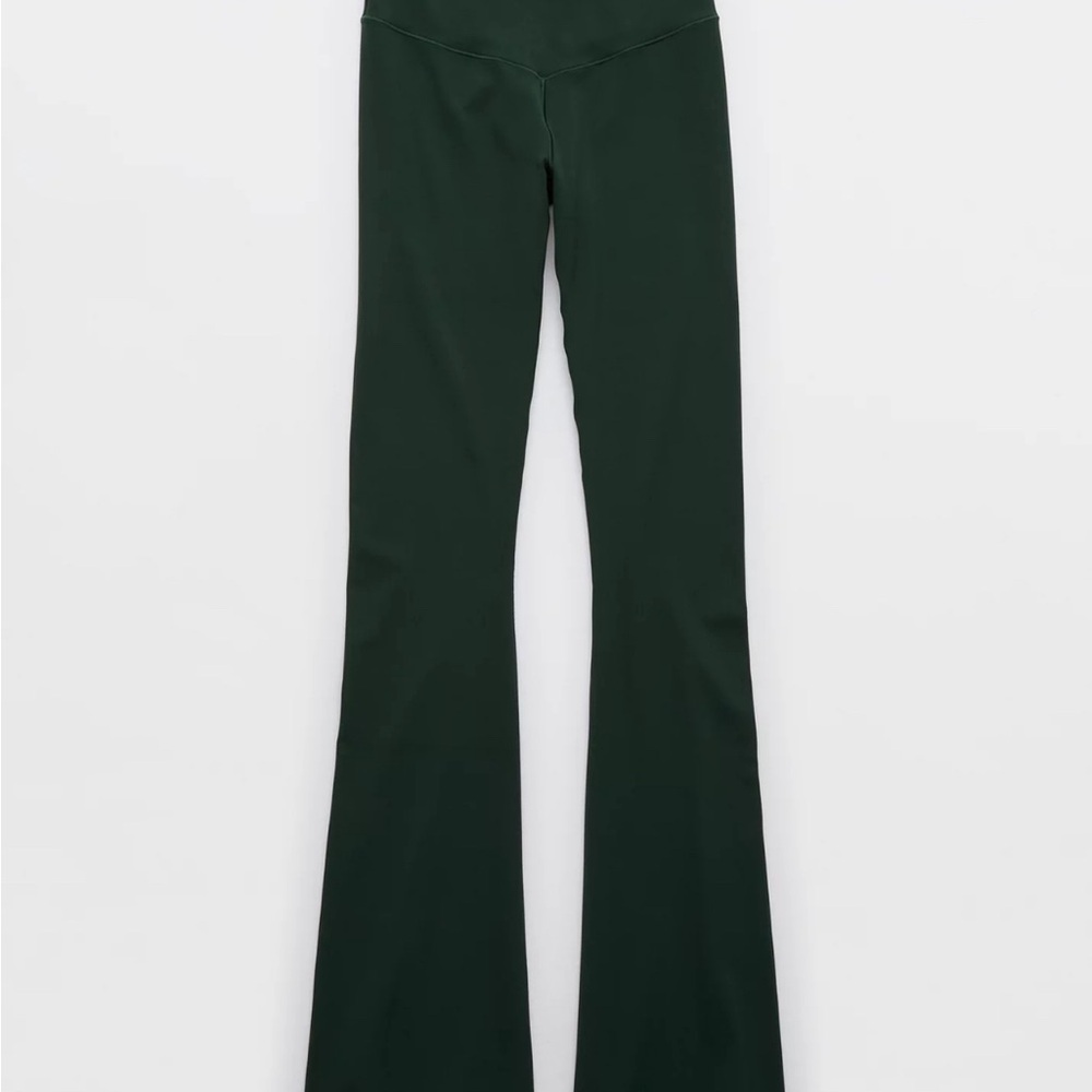 Brand new with tags Aerie off-line real me xtra boot cut leggings - green